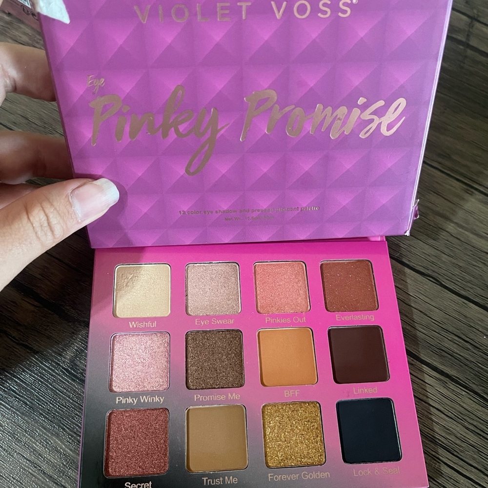 Makeup Bundle - Picture 3 of 11